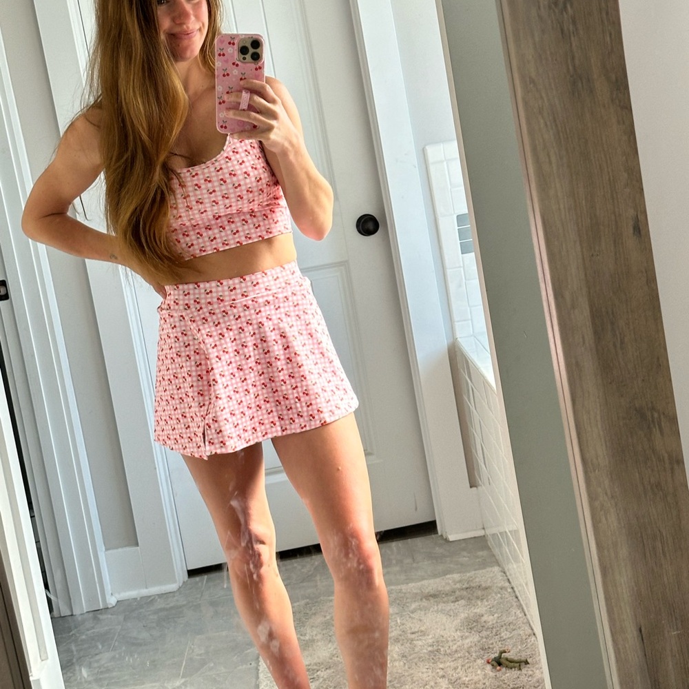 Cherry Athletic Set - image 1